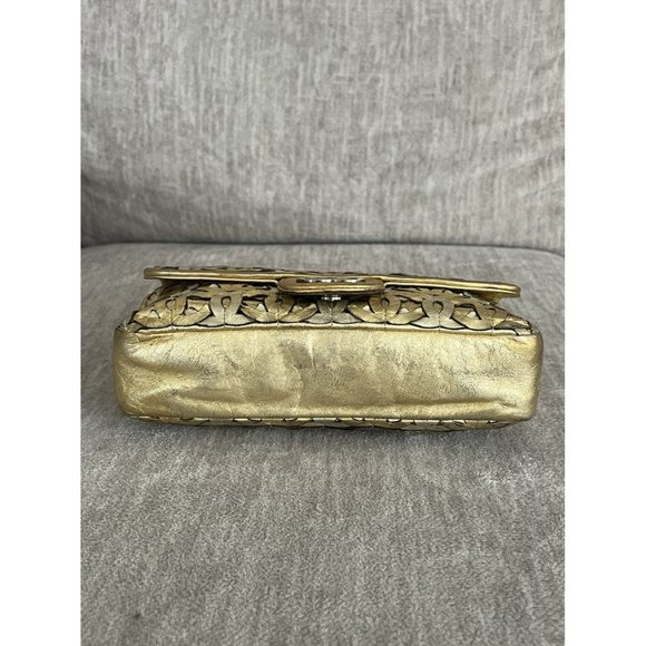 Chanel Gold Flap Bag - Picture 3 of 9